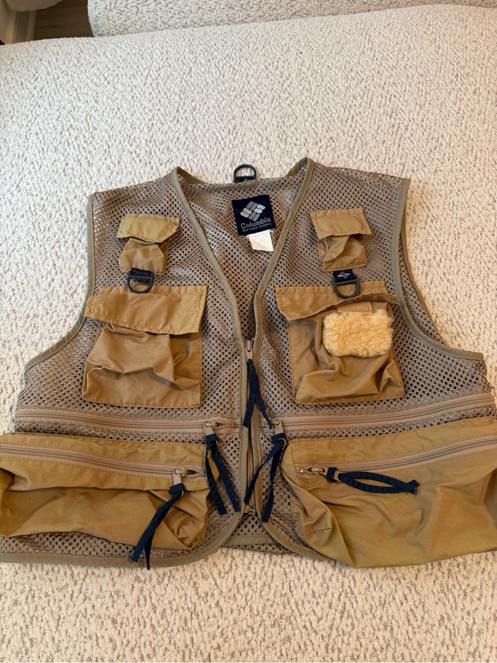 Columbia Kids Tan Mesh Multi-Pocket Fishing Vest